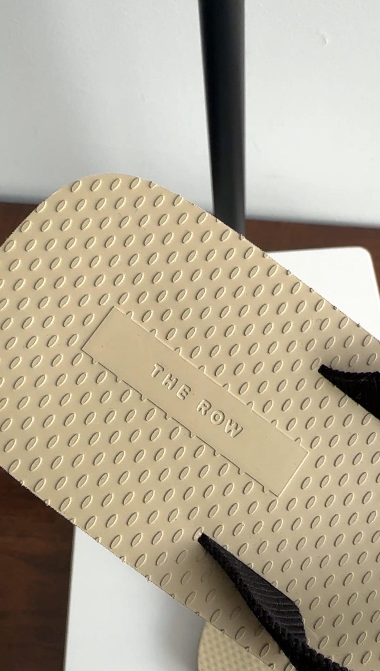 The Row Classic Black Dune Flip Flops - 37