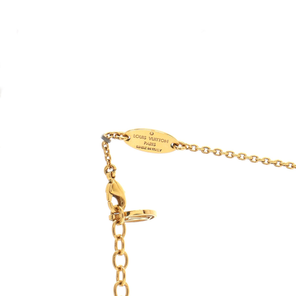 Essential V Necklace Metal