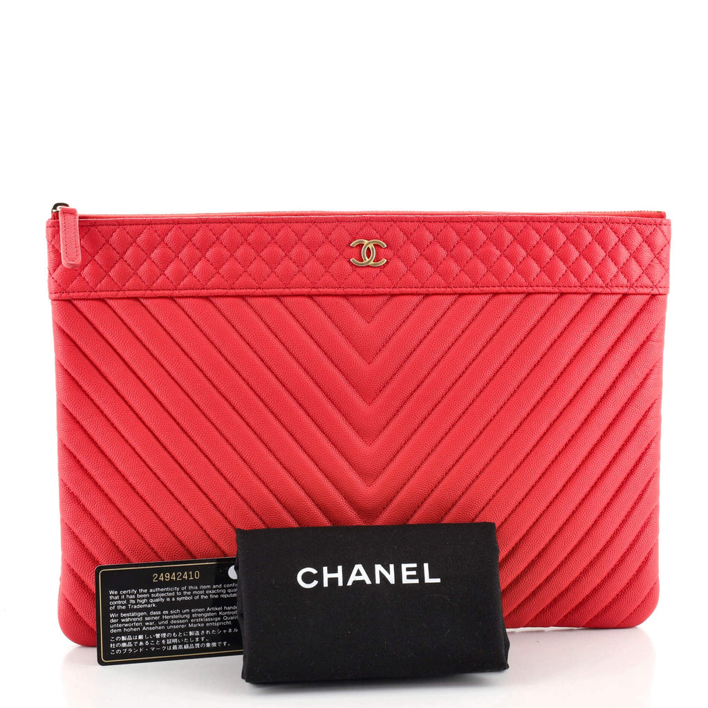 O Case Clutch Chevron Caviar Large