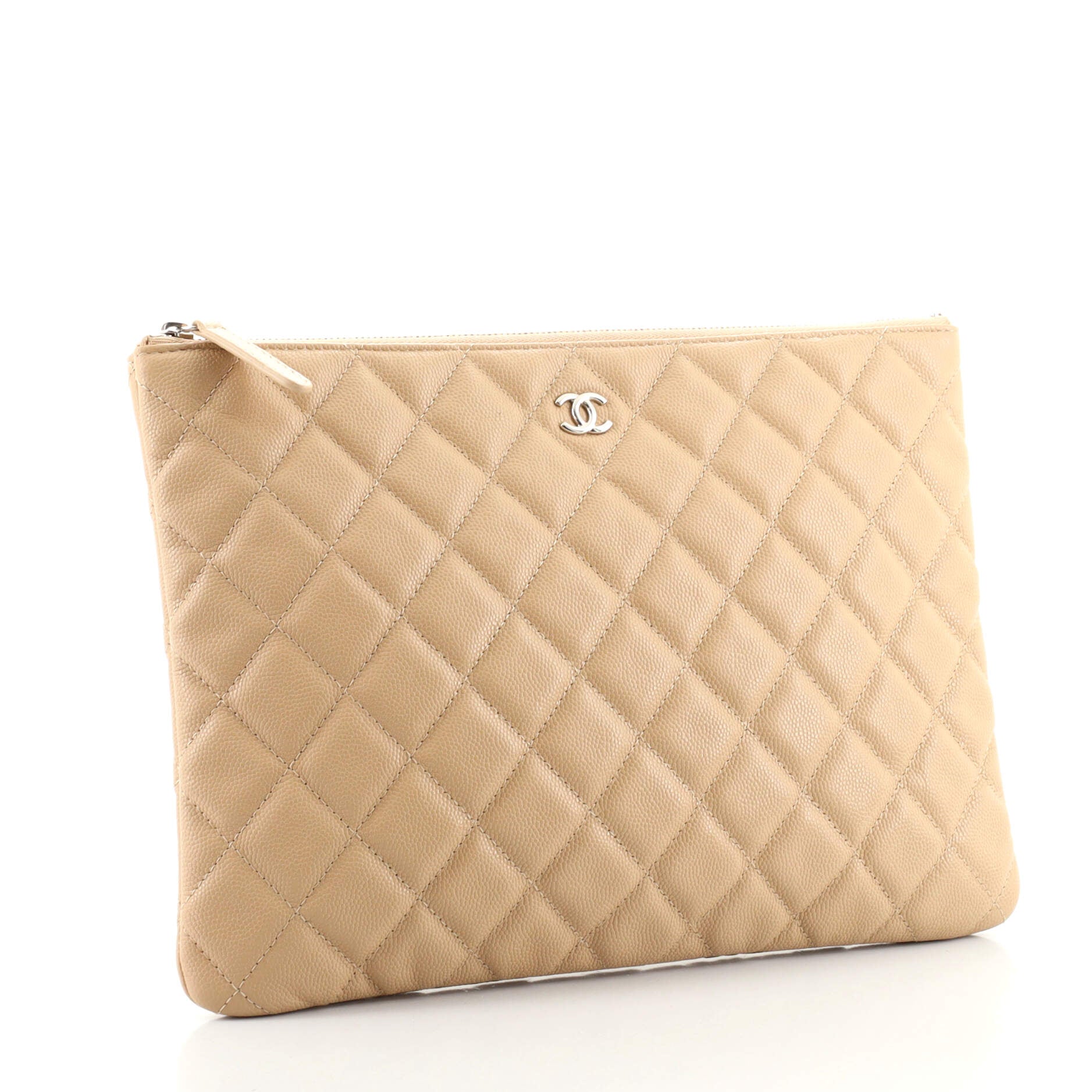 O Case Clutch Quilted Caviar Medium