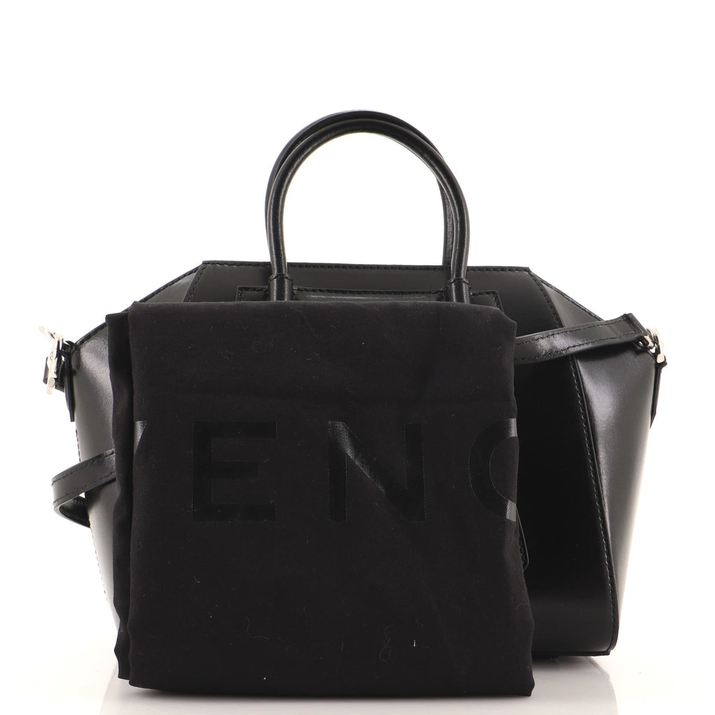 Antigona Lock Bag Leather Mini
