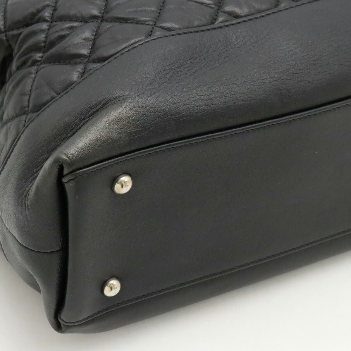 Chanel Leather Matelassé Portobello 2way Bag Black