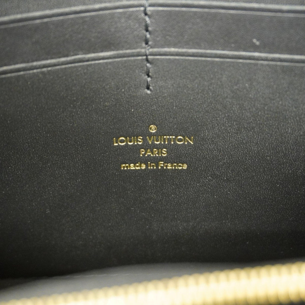 Louis Vuitton Dauphine Belt Bag