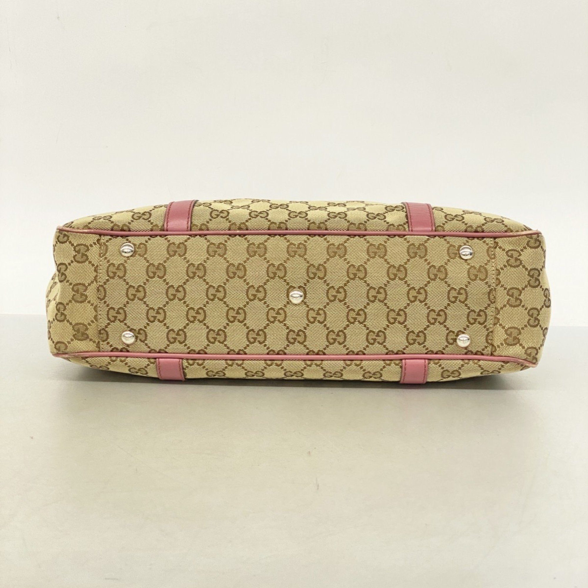 Gucci Interlocking G