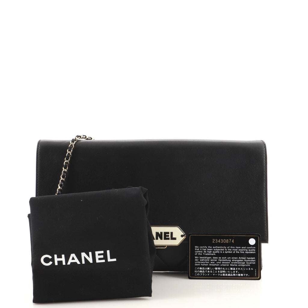Retro Label Chain Clutch Quilted Lambskin