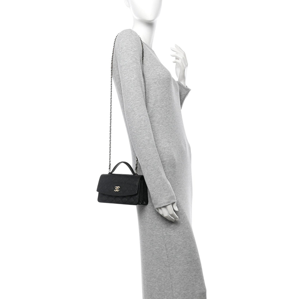 Caviar Quilted Trendy Handle Clutch With Chain Black