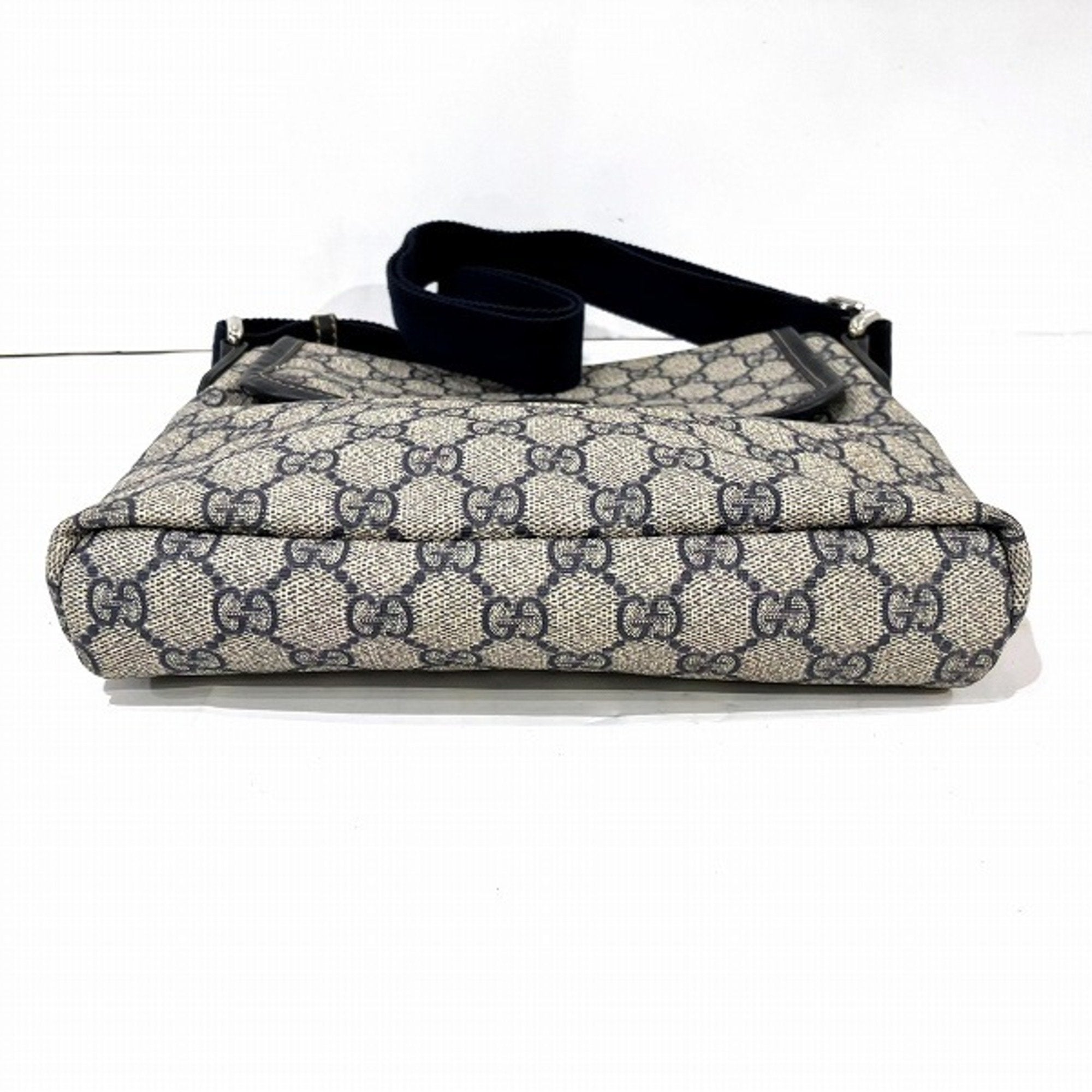 Gucci Messenger