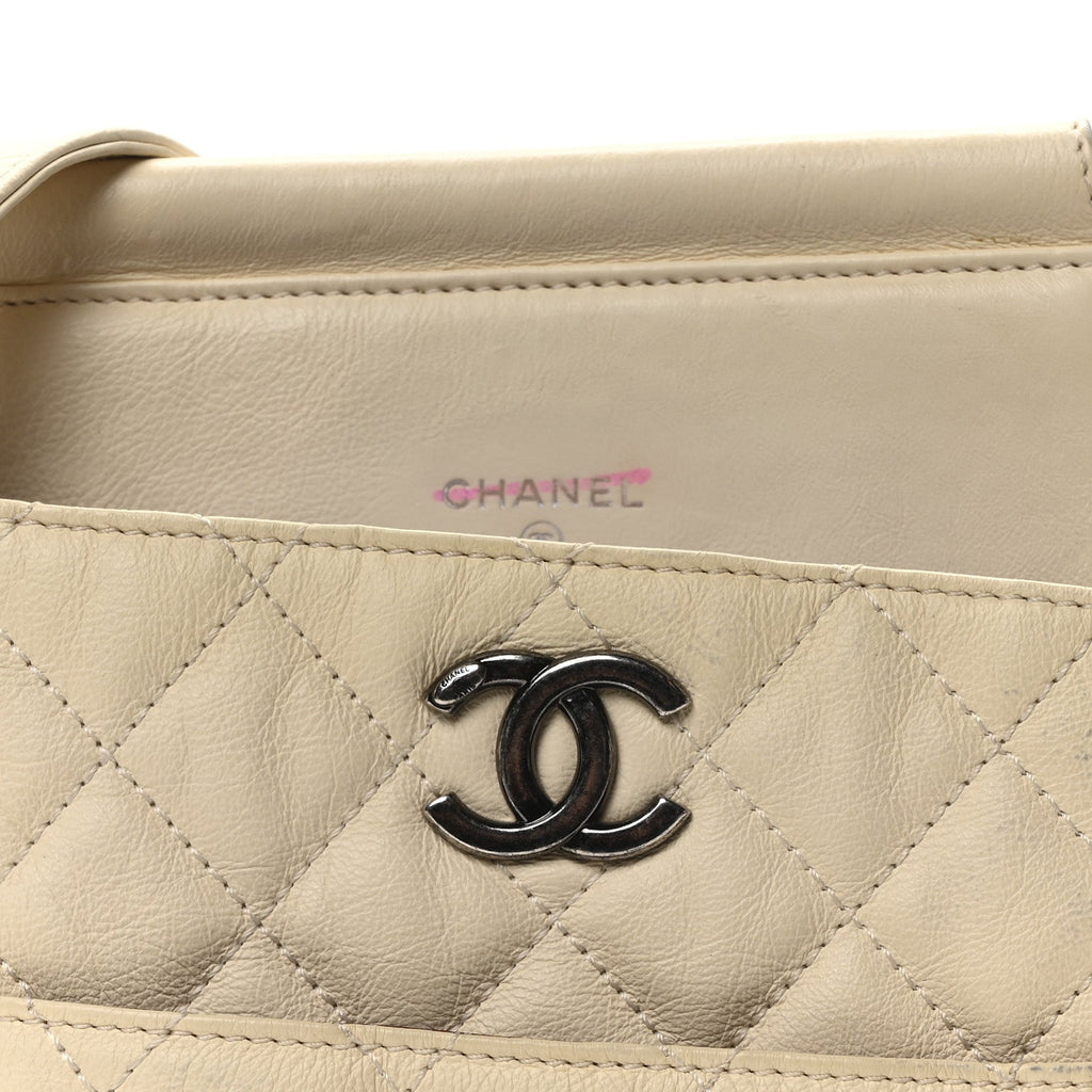 Calfskin Quilted CC Waiter Clutch With Chain White