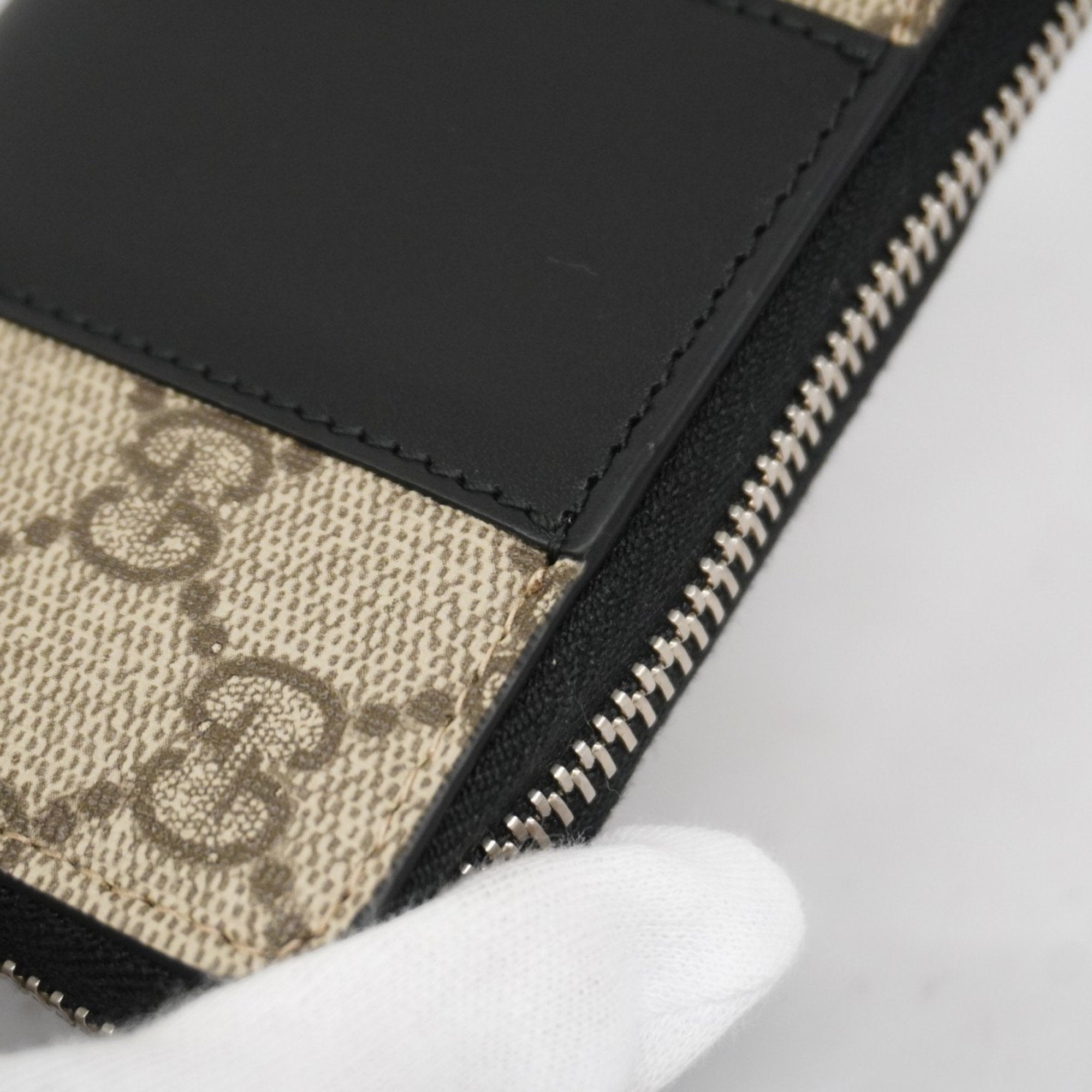 Gucci GG canvas