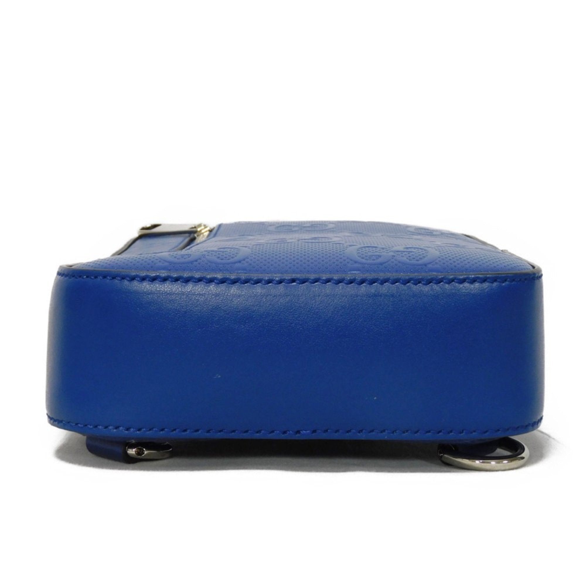 Gucci GG emboss�