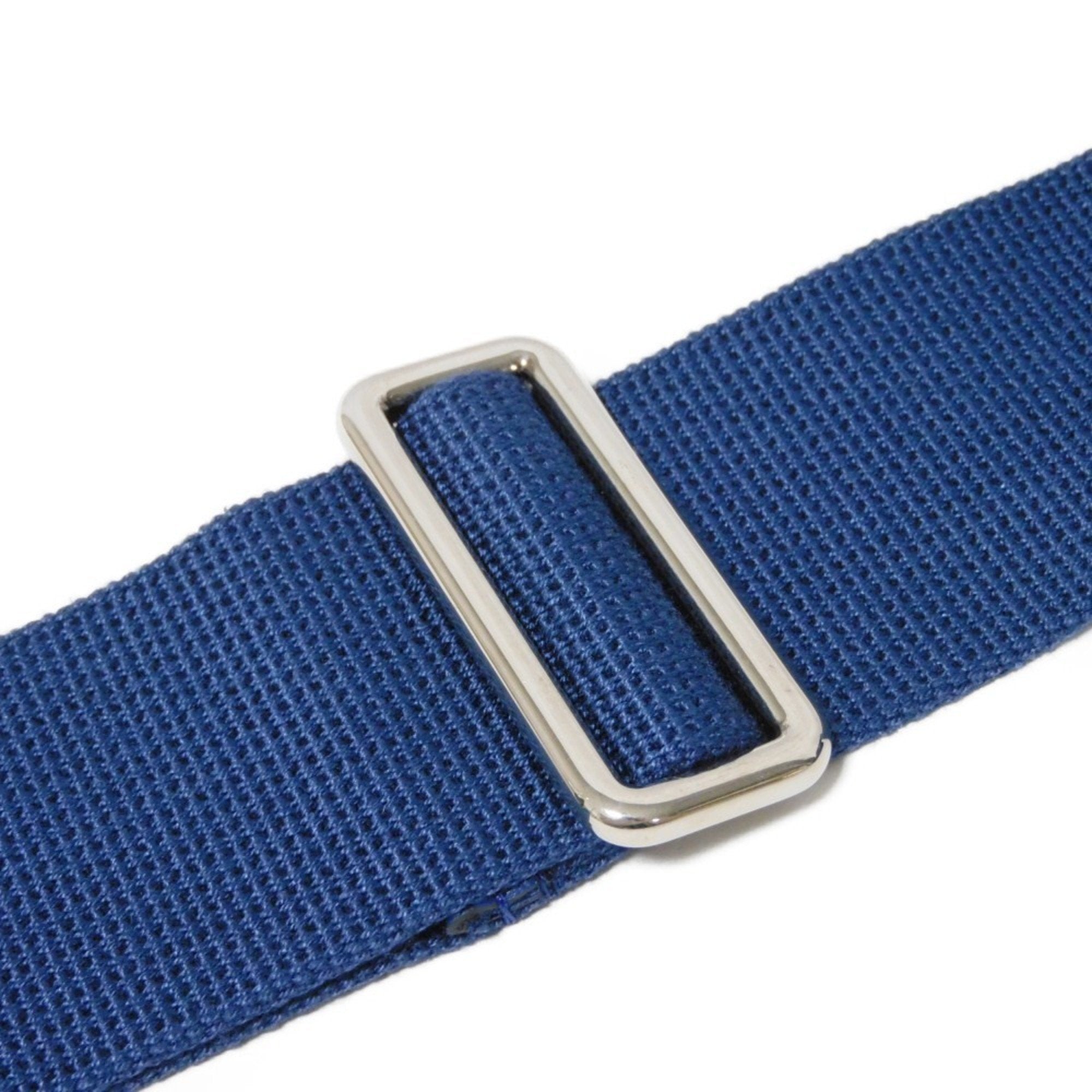 Gucci GG emboss�