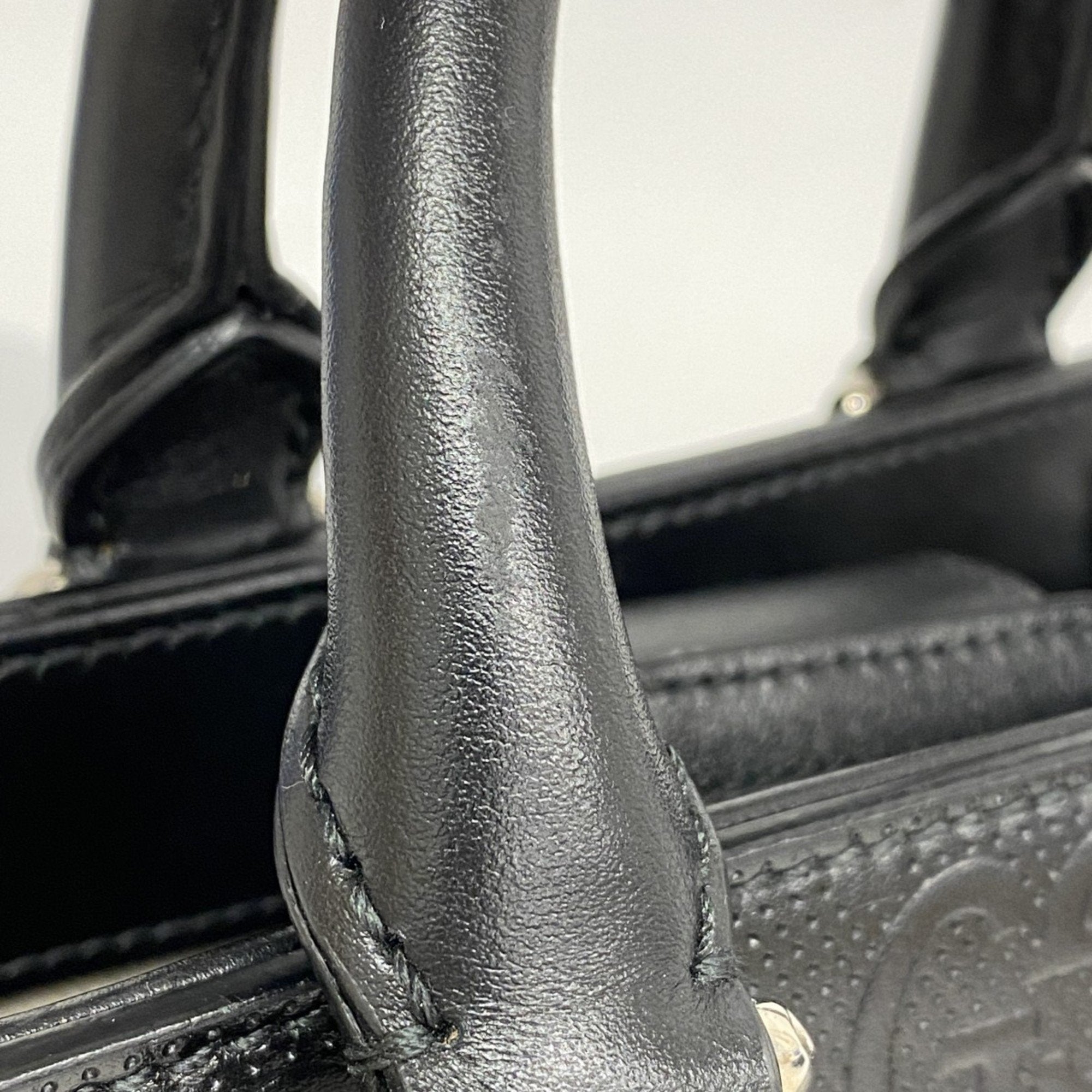 Gucci GG pattern
