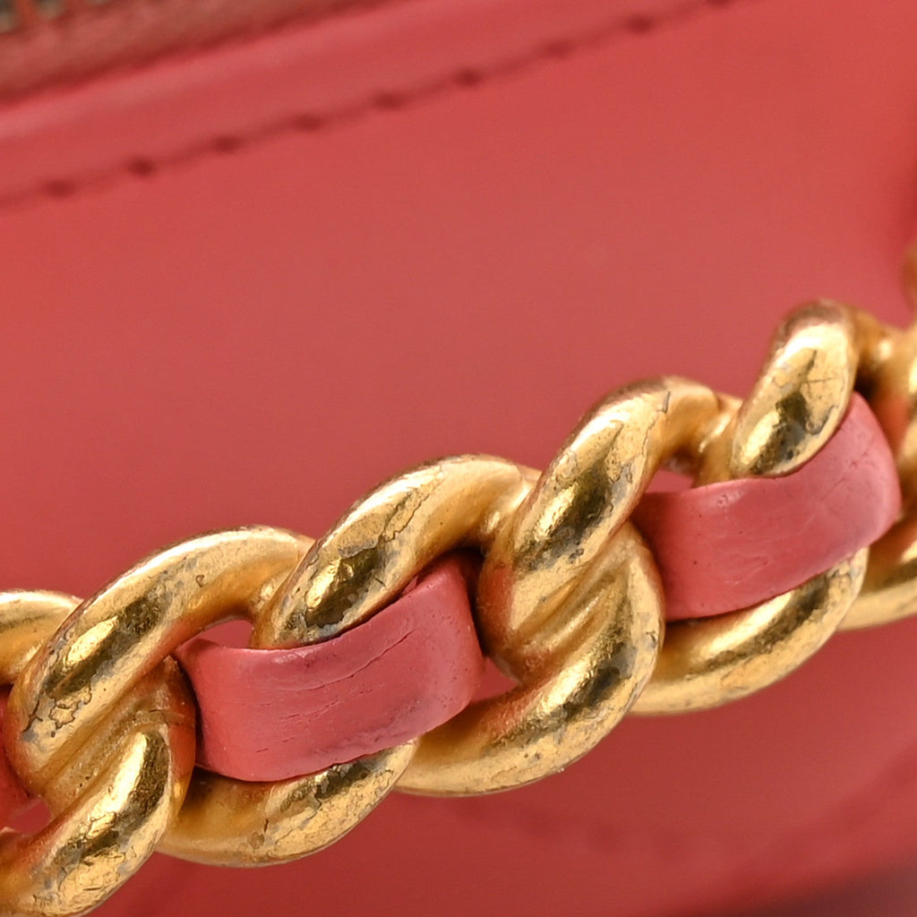 Lambskin Quilted CC Bubble Vanity Case With Chain Pink