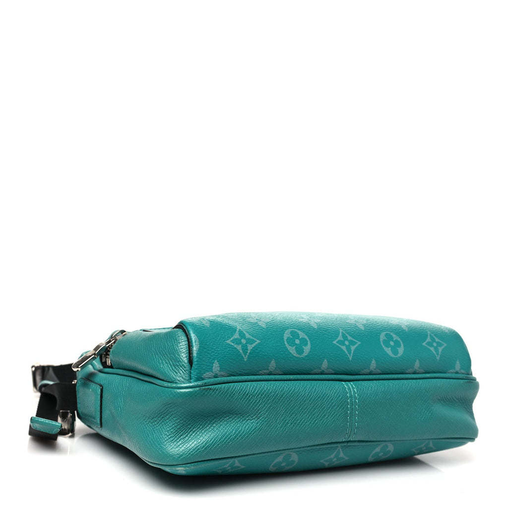 Taiga Monogram Outdoor Messenger Vert