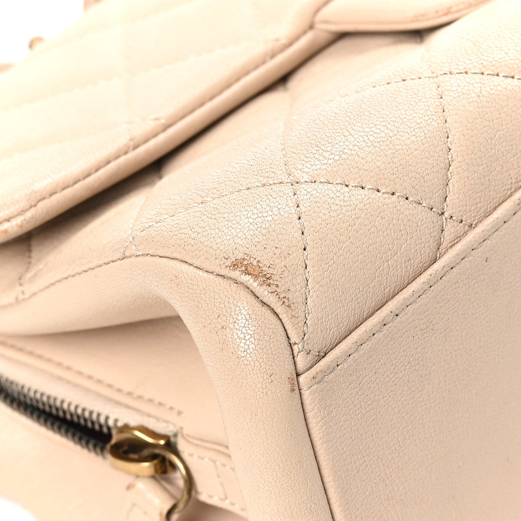 Shiny Sheepskin Quilted Small Trapezio Flap Beige