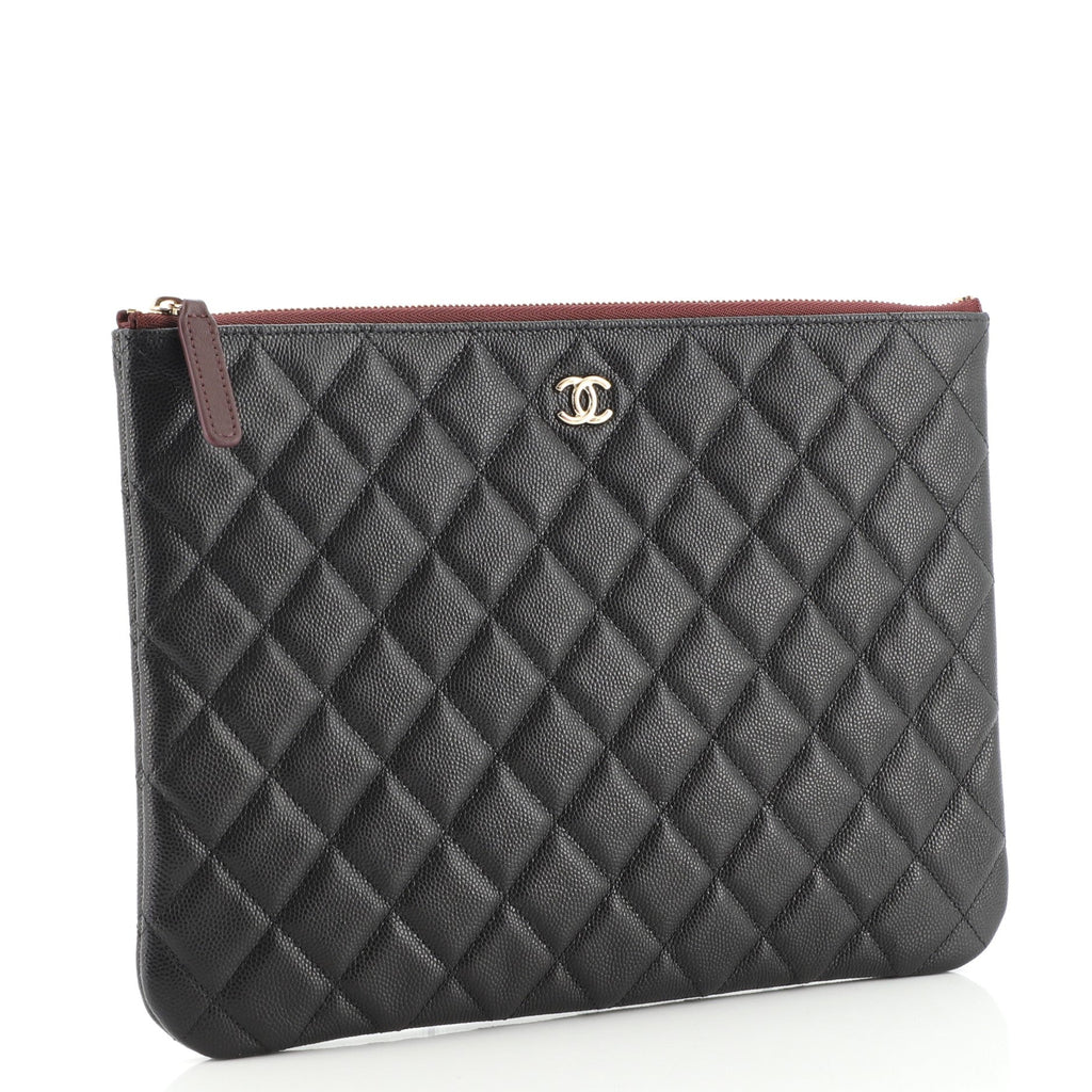 O Case Clutch Quilted Caviar Medium