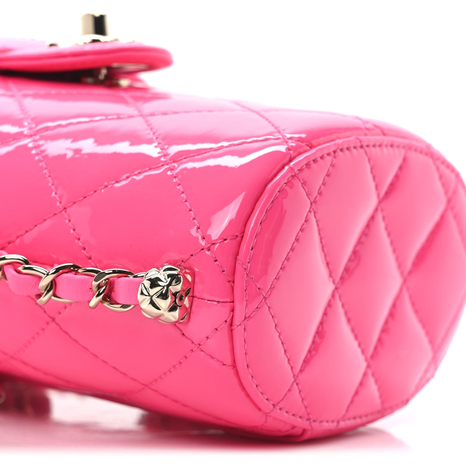 Patent Quilted CC Vani-Tea Case With Chain Neon Pink