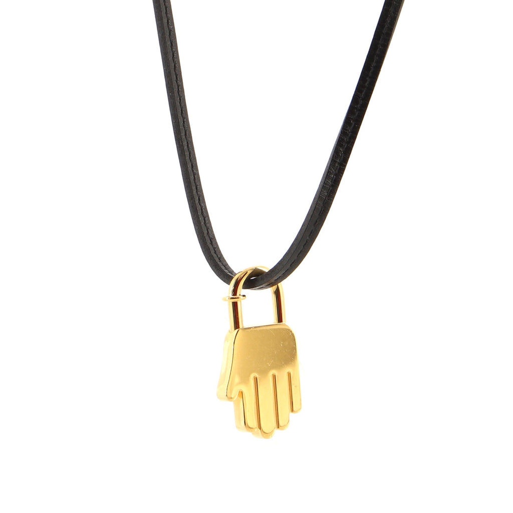 Annee De La Main Hand Cadena Necklace Metal