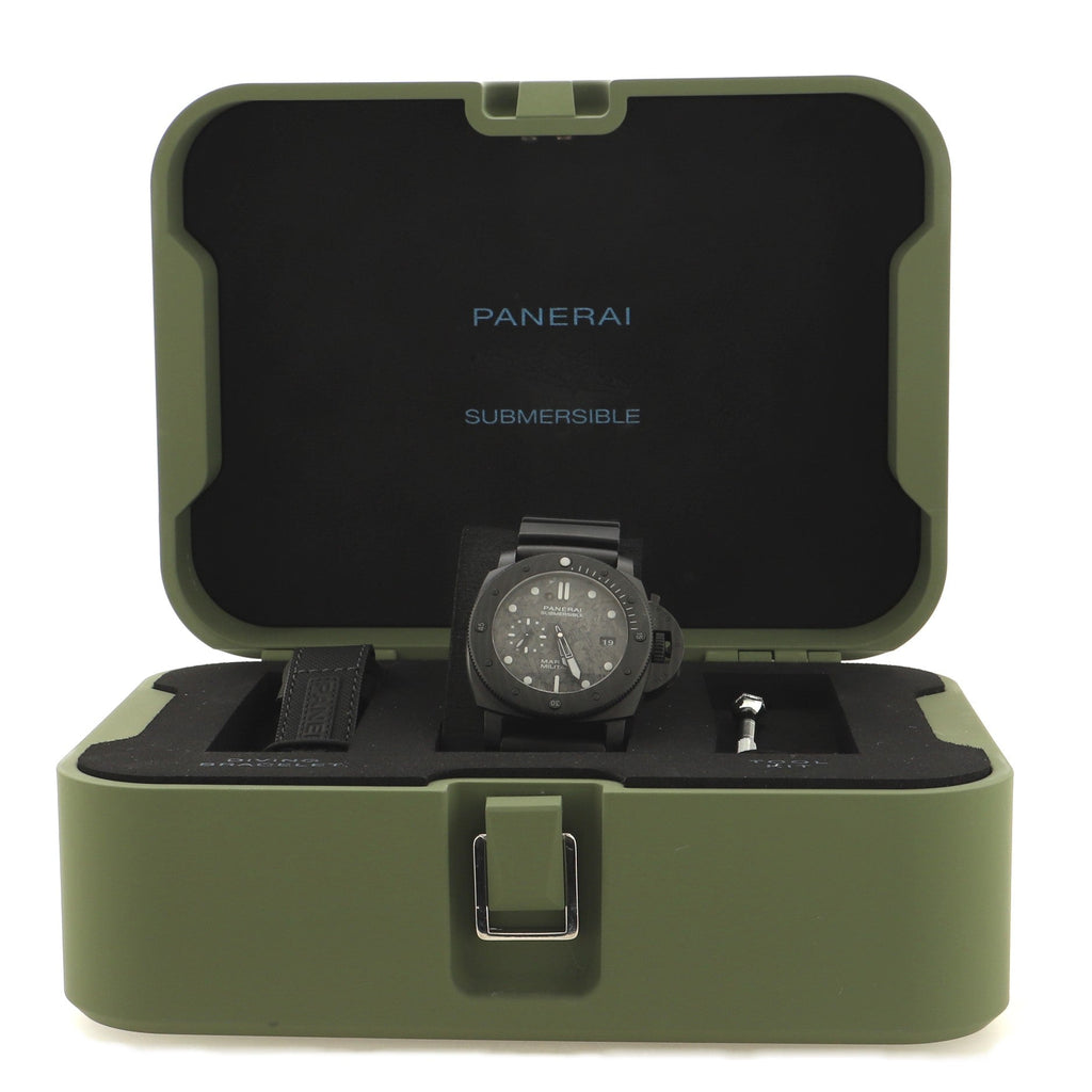 Submersible Marina Militare Carbotech Automatic Watch Carbon and Rubber 47