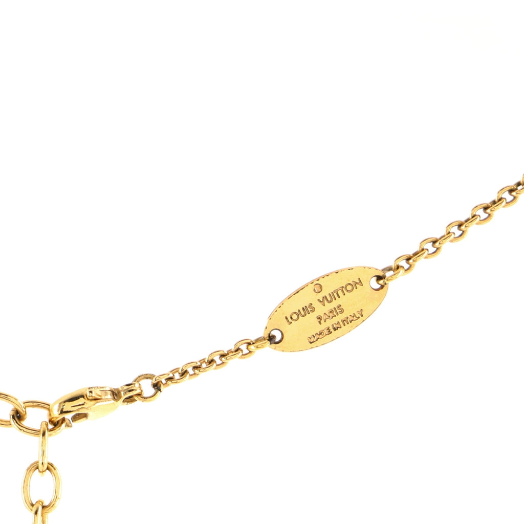 Essential V Necklace Metal