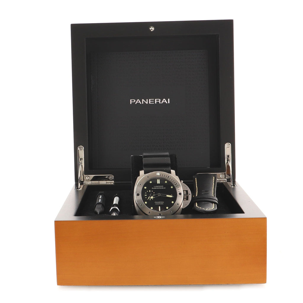 Luminor Submersible 1950 3 Days Automatic Watch Titanium and Rubber 47