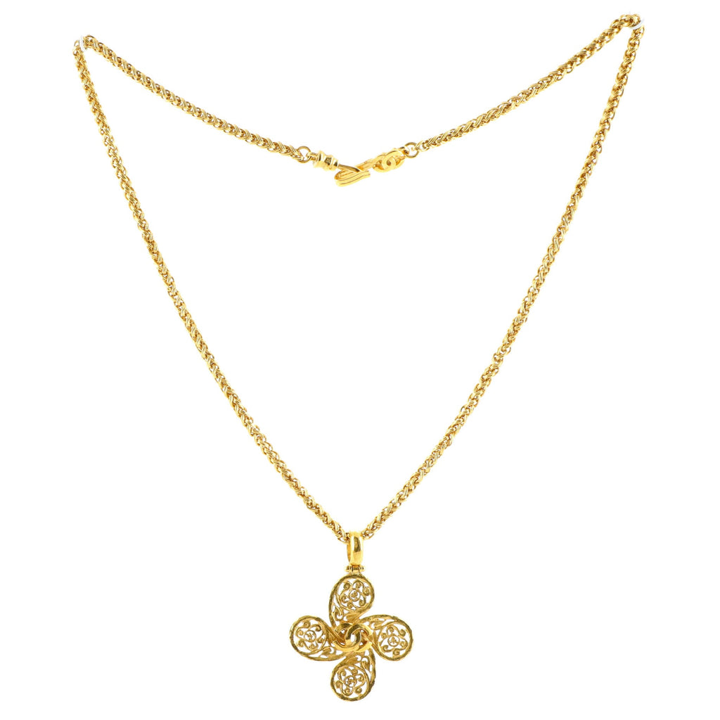 Vintage Clover Pendant Necklace Metal