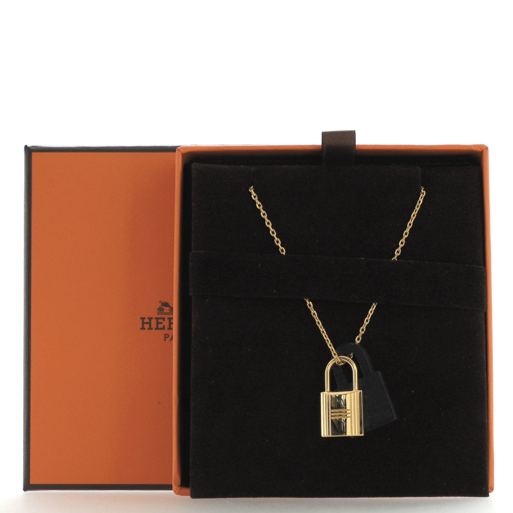 O'Kelly Pendant Necklace Metal and Leather Small
