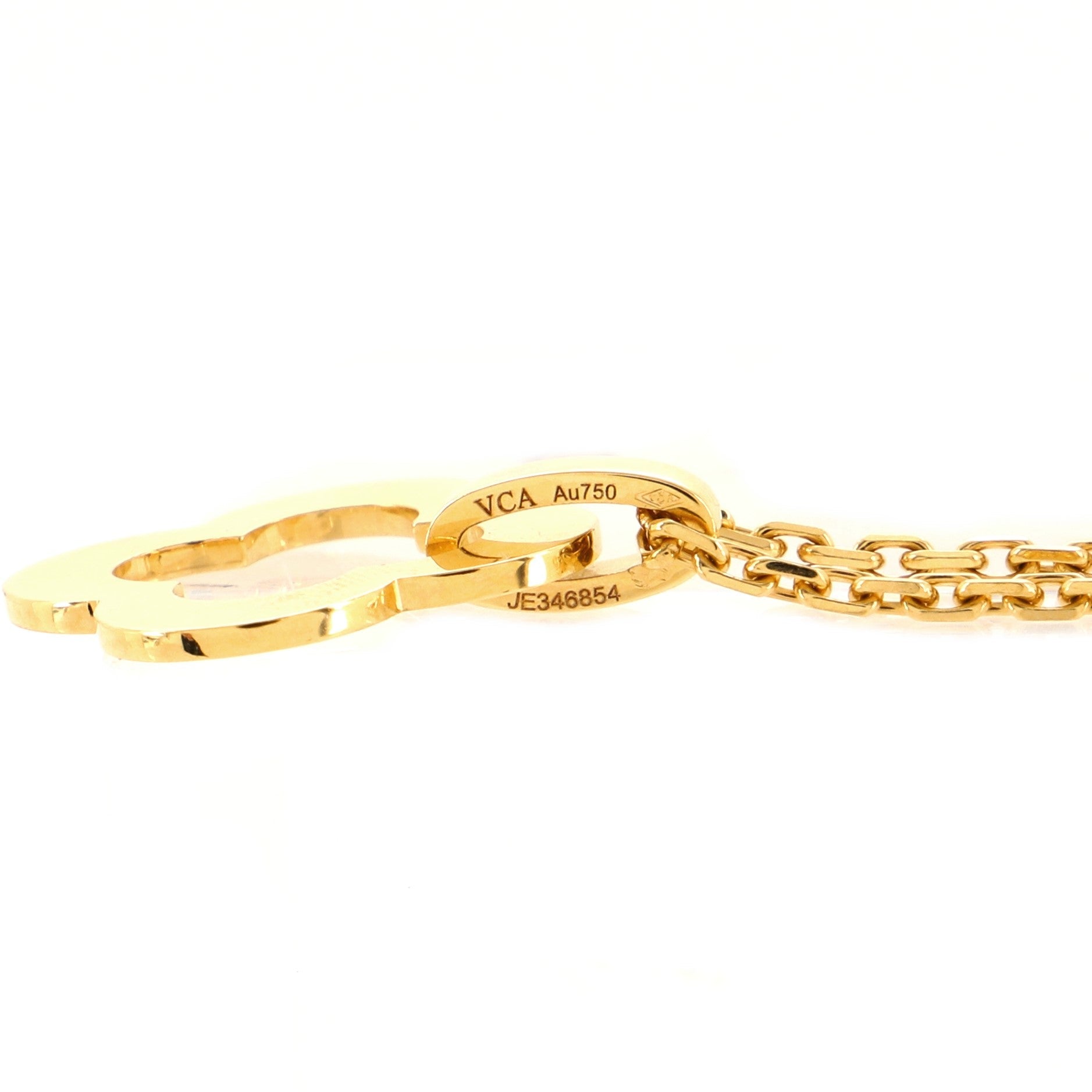 Byzantine Alhambra Pendant Necklace 18K Yellow Gold