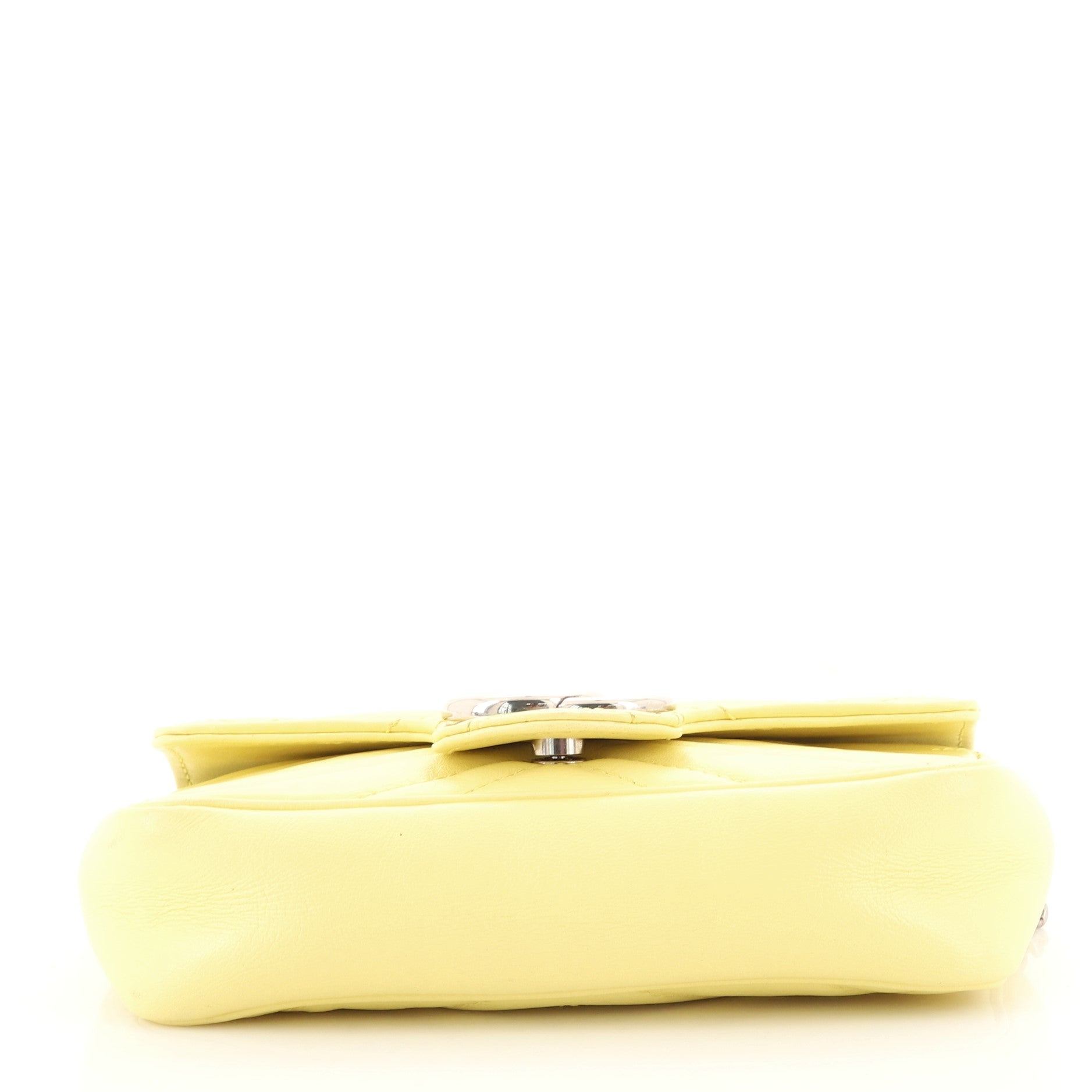GG Marmont Flap Bag Matelasse Leather Super Mini