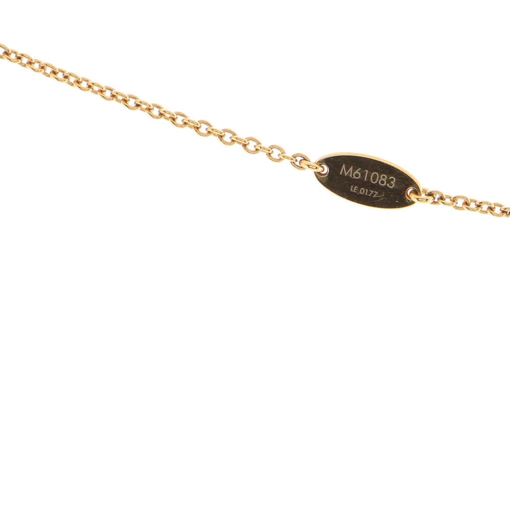 Essential V Necklace Metal