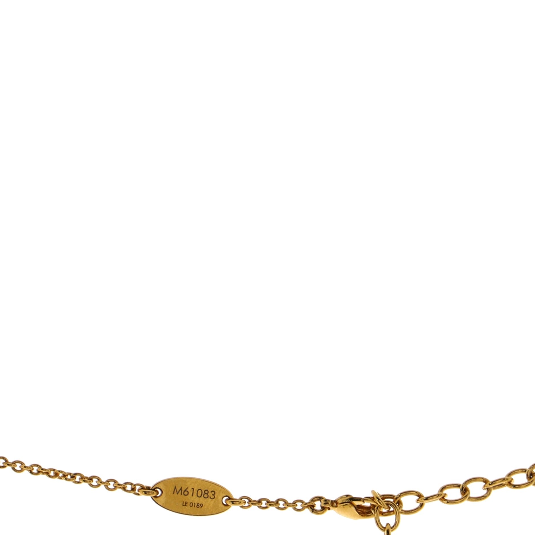 Essential V Necklace Metal