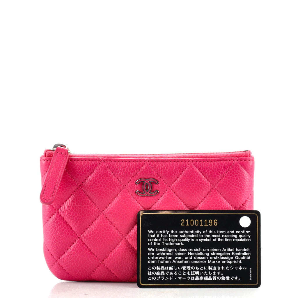 Classic O Case Pouch Quilted Caviar Mini