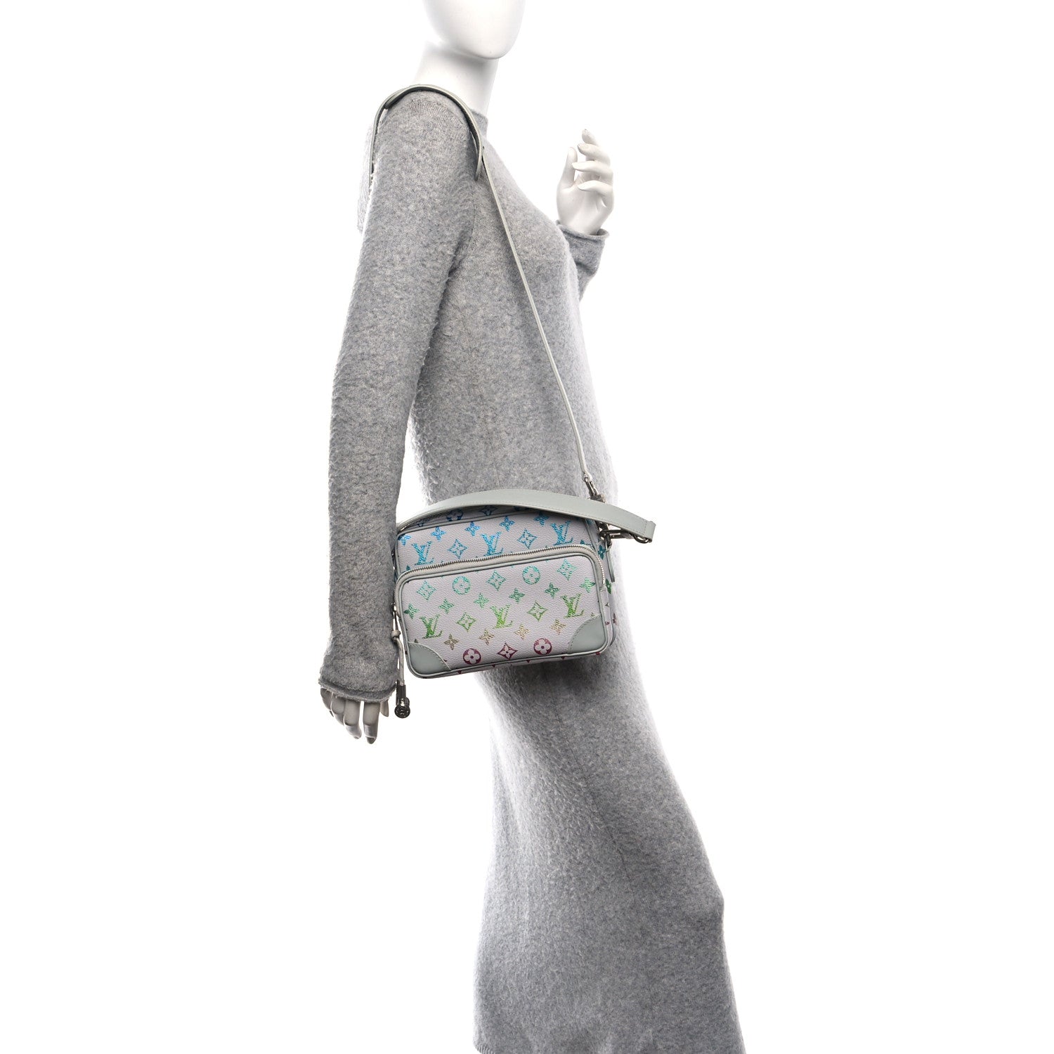 Monogram Iridescent Nil Gradient Grey