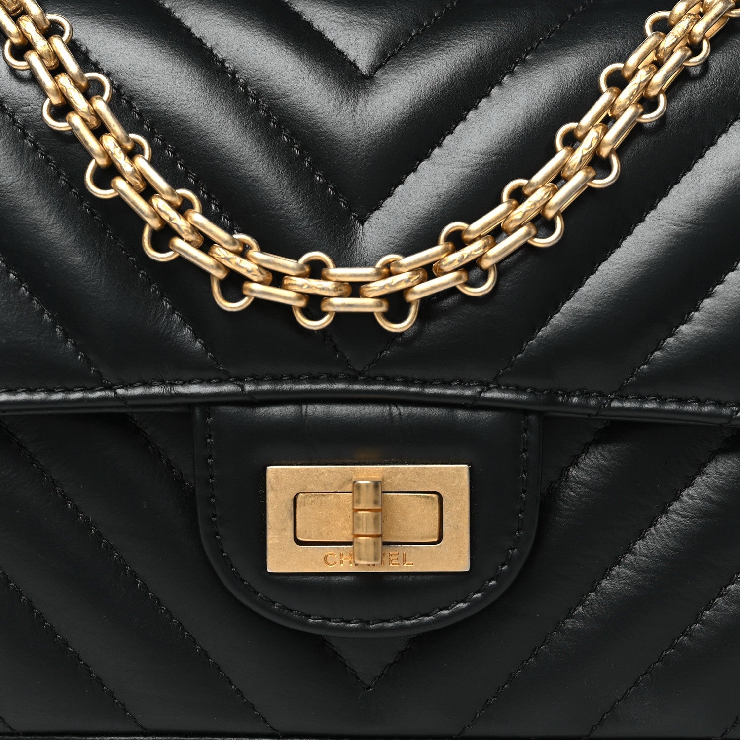Aged Calfskin Chevron Quilted 2.55 Reissue Mini Flap Black