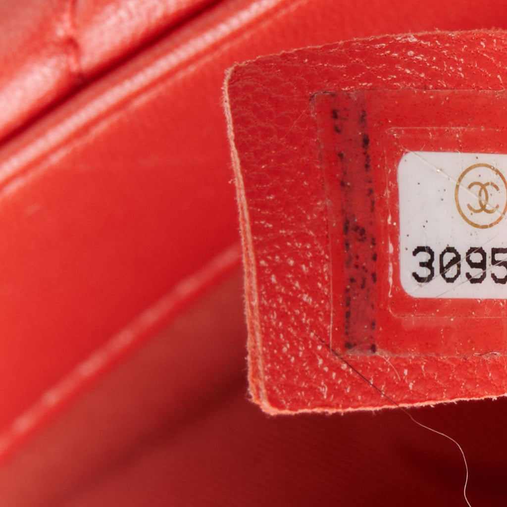 Lambskin Quilted Medium Chanel 19 Flap Red