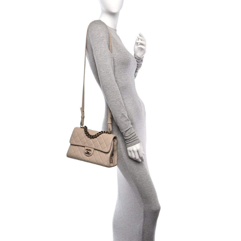 Shiny Sheepskin Quilted Small Trapezio Flap Beige
