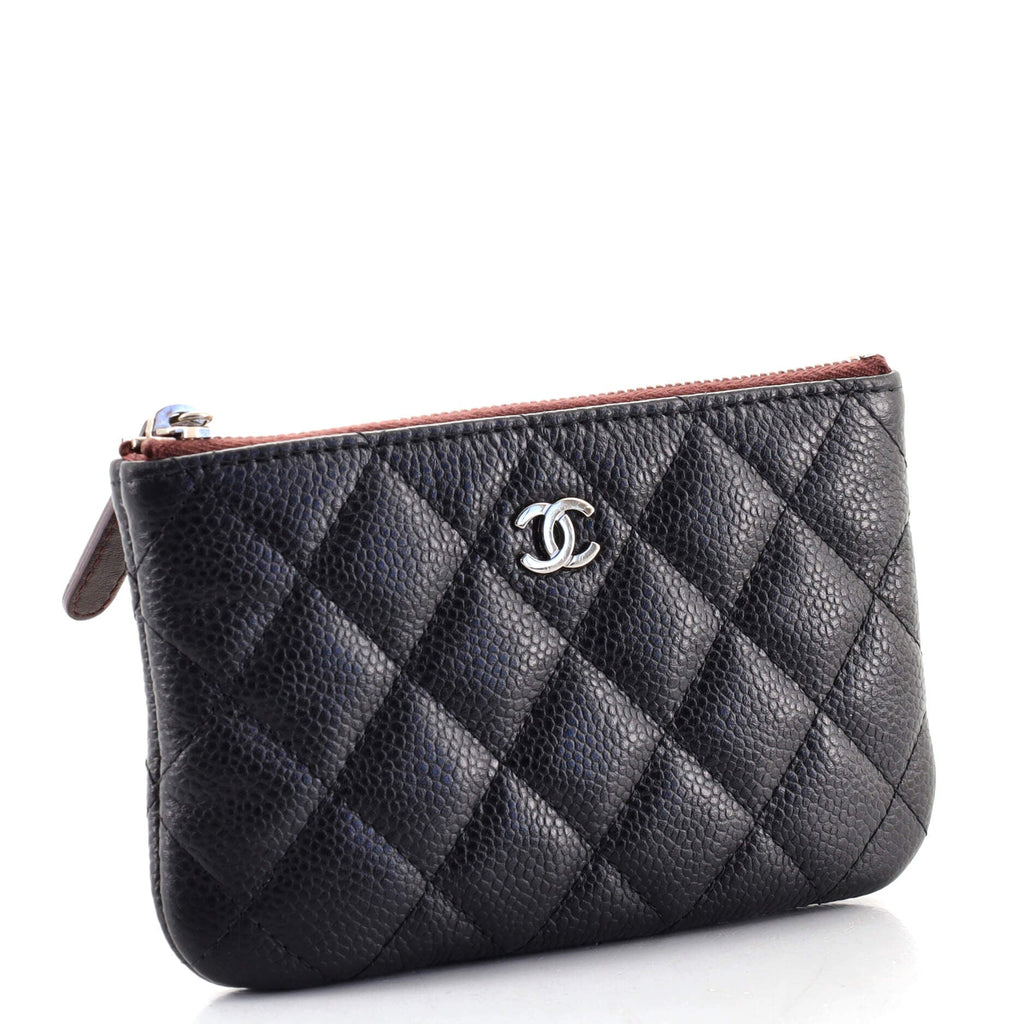 Classic O Case Pouch Quilted Caviar Mini