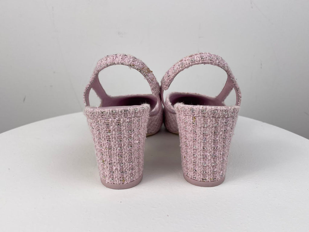Chanel Pink Tweed M Slingback Pumps with CC Logo 39
