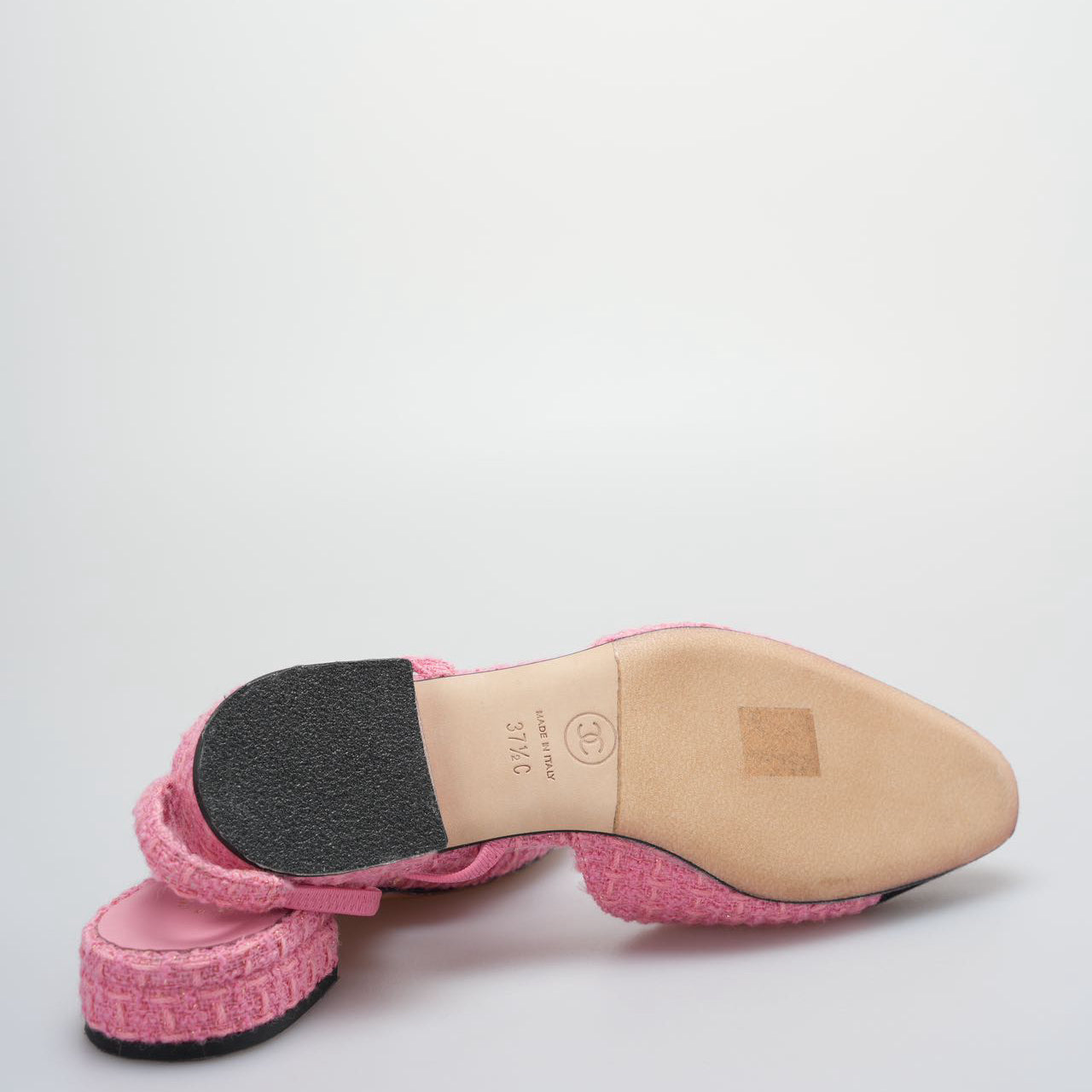 Chanel Tweed Grosgrain Cap Toe CC Slingback Pumps size 37.5 in Pink and Black