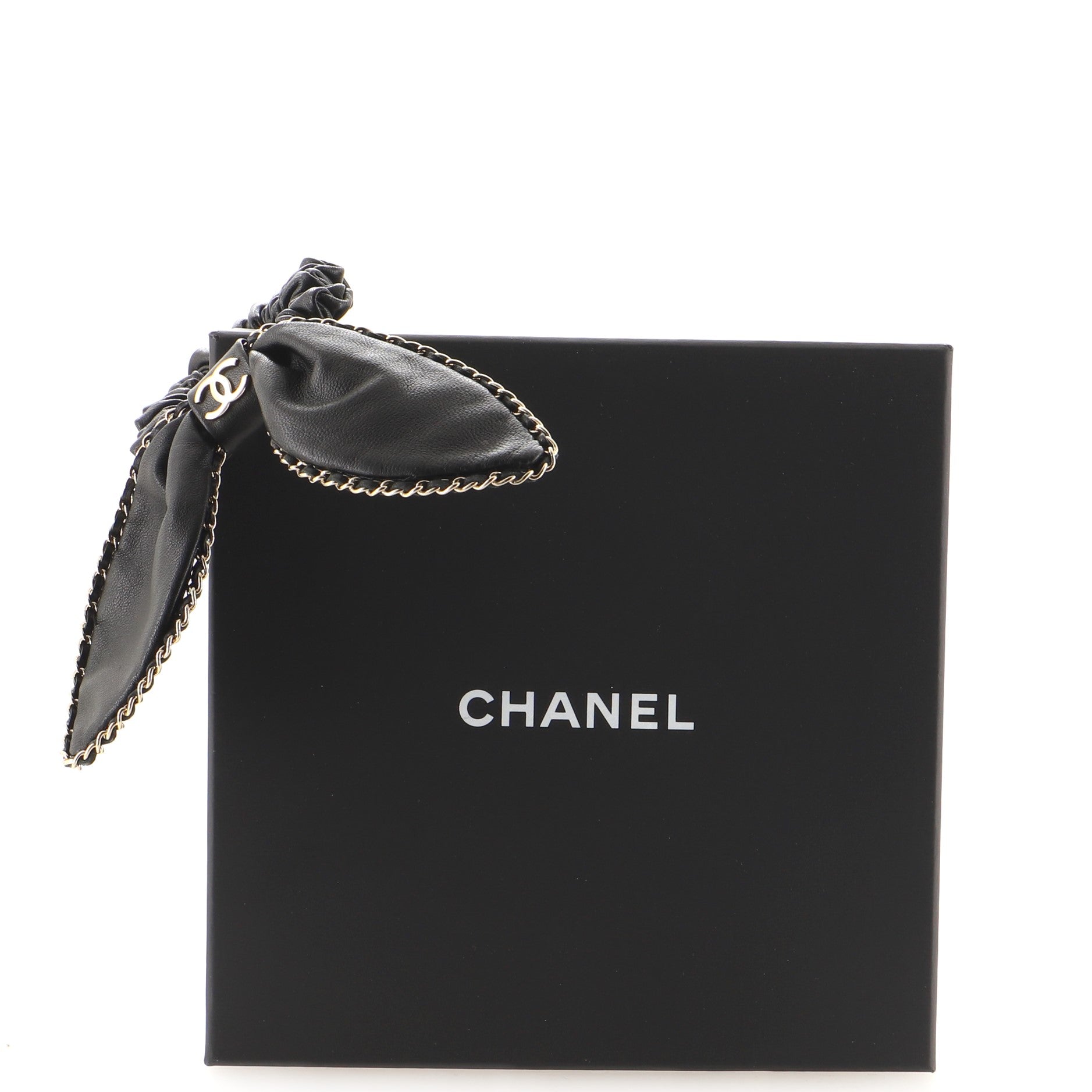 CC Chain Around Bow Scrunchie Lambskin XS