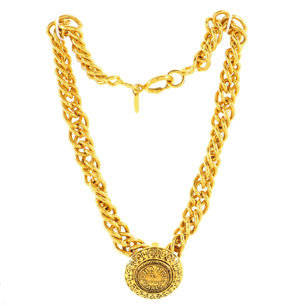 Vintage CC Medallion Chain Choker Necklace Metal
