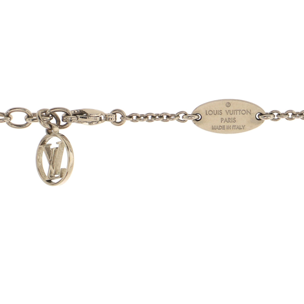 Essential V Supple Necklace Metal