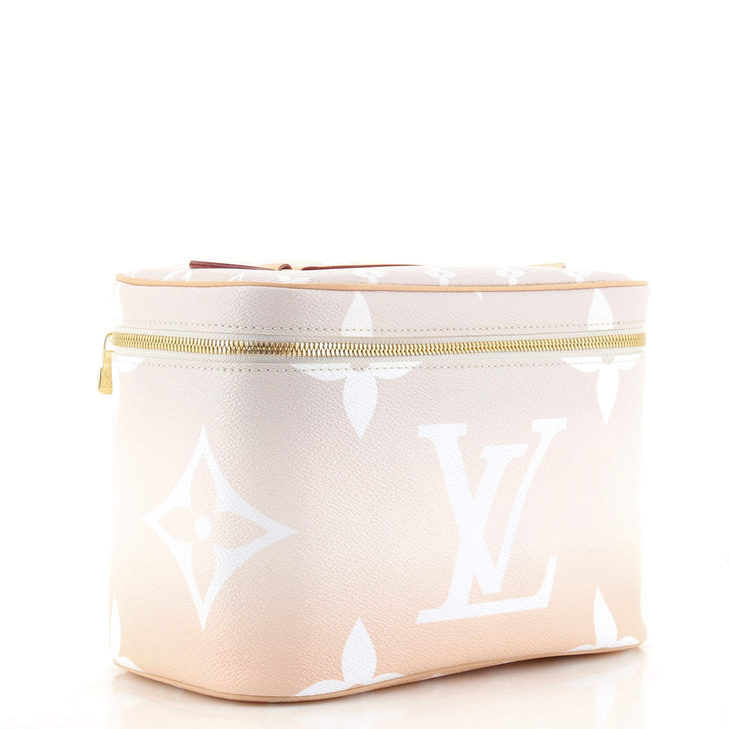 Nice Vanity Case By The Pool Monogram Giant BB