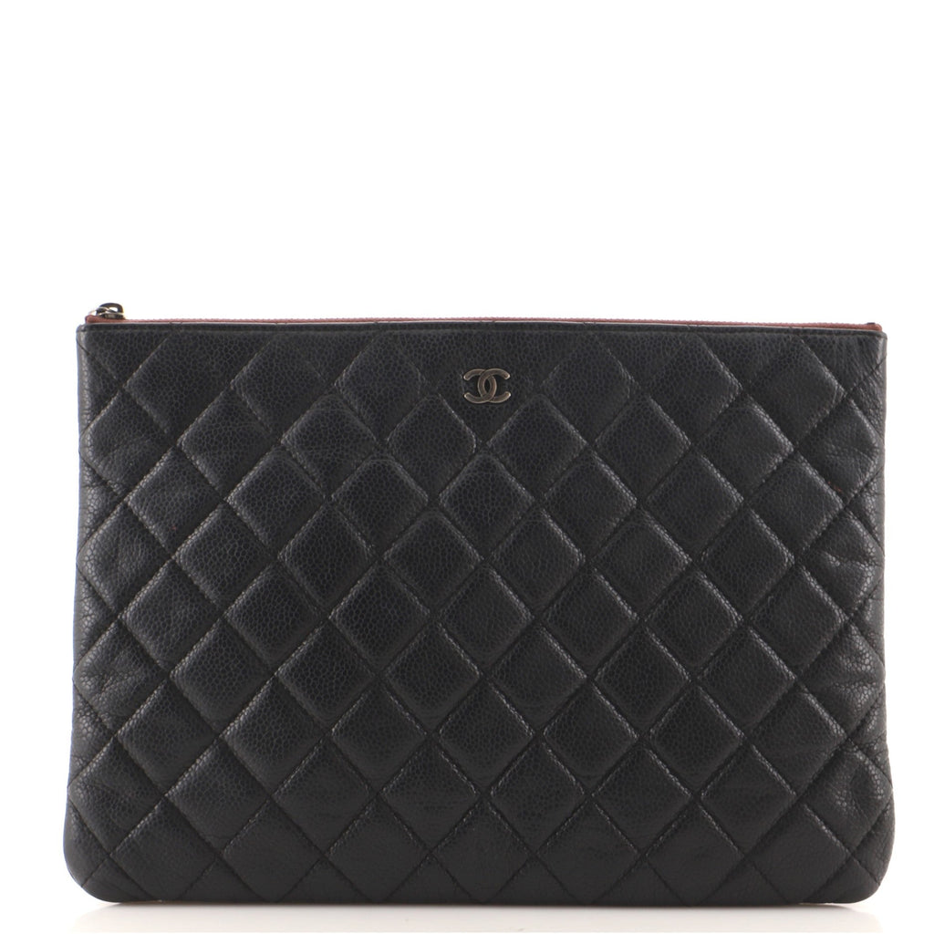 O Case Clutch Quilted Caviar Medium