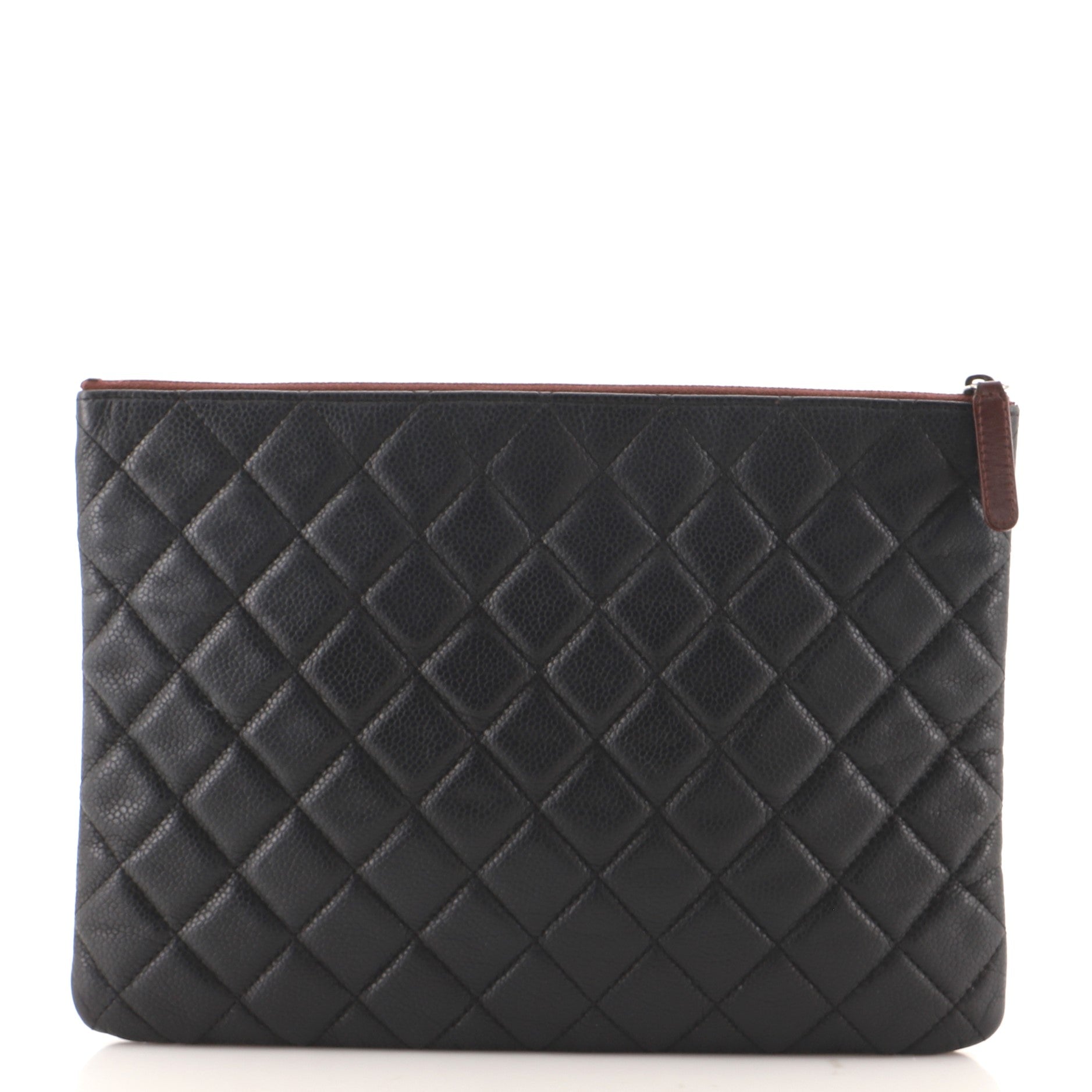 O Case Clutch Quilted Caviar Medium