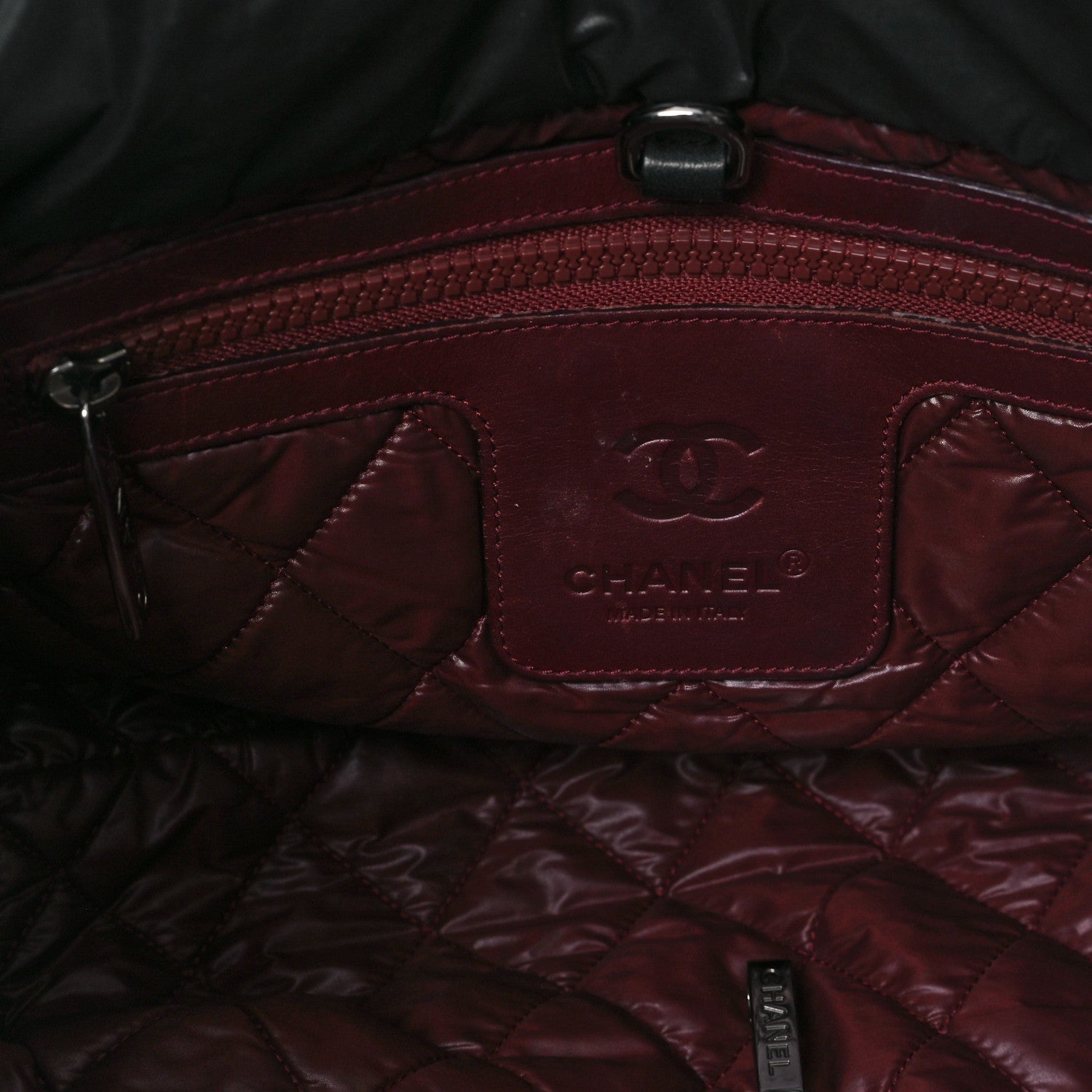 Nylon Quilted Coco Cocoon Reversible Tote Black