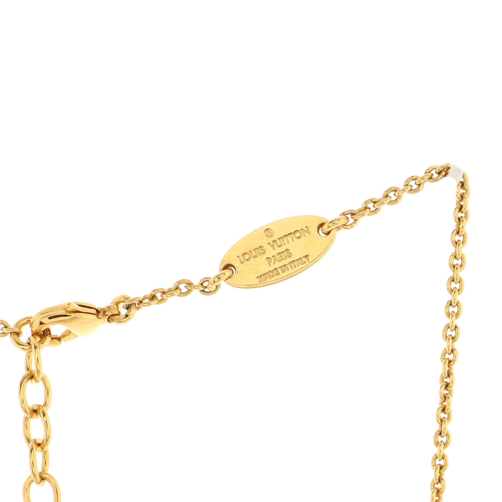 Essential V Necklace Metal