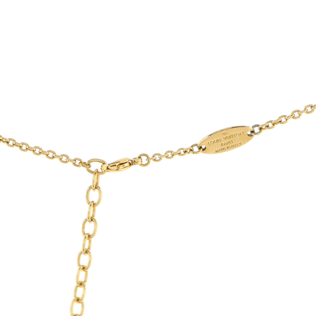 Essential V Necklace Metal