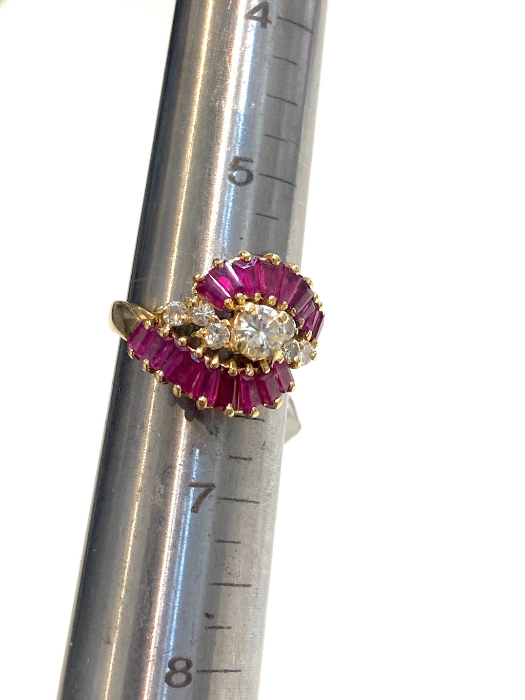 14K YELLOW GOLD RUBY AND DIAMONDS COCKTAIL RING