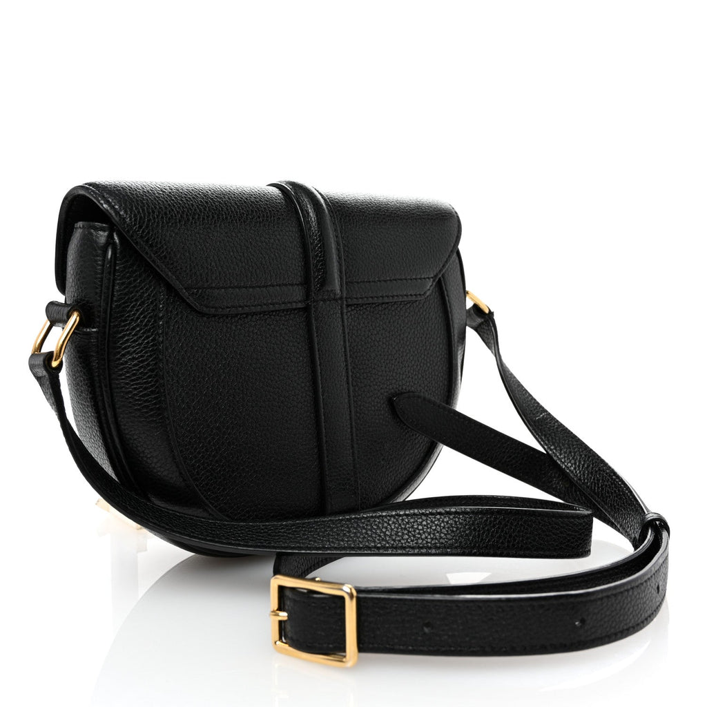 Grained Calfskin Besace Small 16 Black